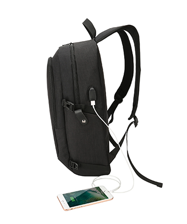 15.6＂ Laptop Backpack with USB Charing Port